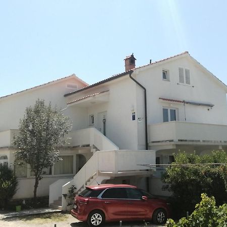 לופאר Apartmani Ana I Predrag מראה חיצוני תמונה