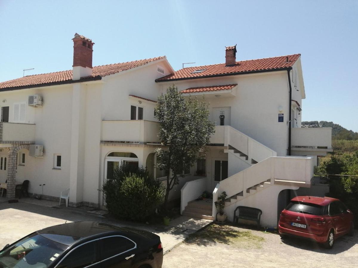 לופאר Apartmani Ana I Predrag מראה חיצוני תמונה